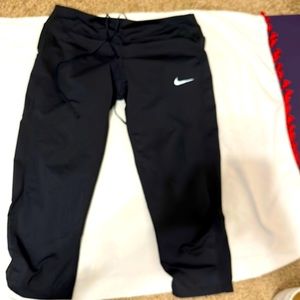 Nike dri-fit work out pants with cell phone pocket on side